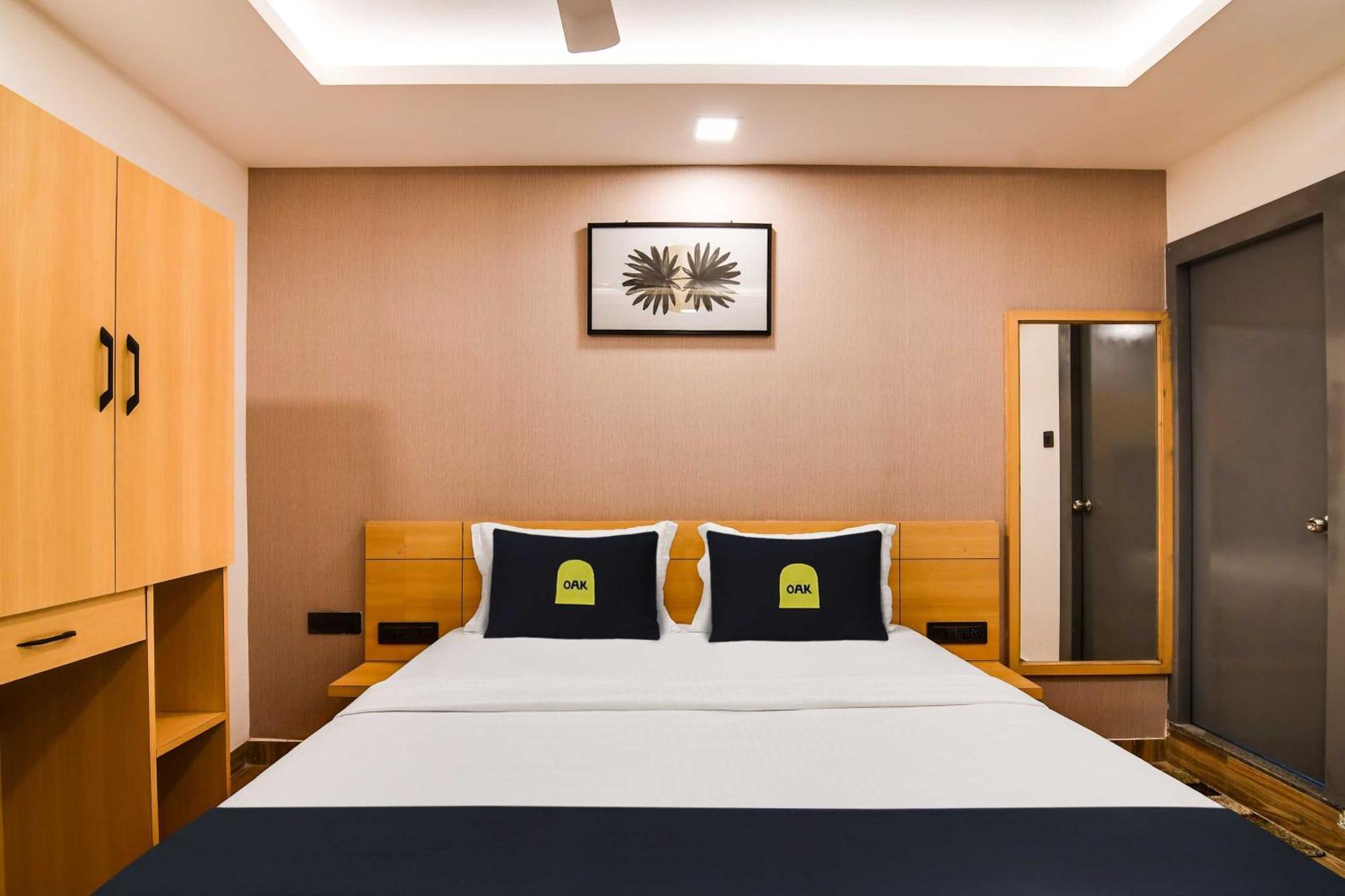 Super Townhouse Oak Sayhallo Ecstasy Bhubaneswar Ngoại thất bức ảnh