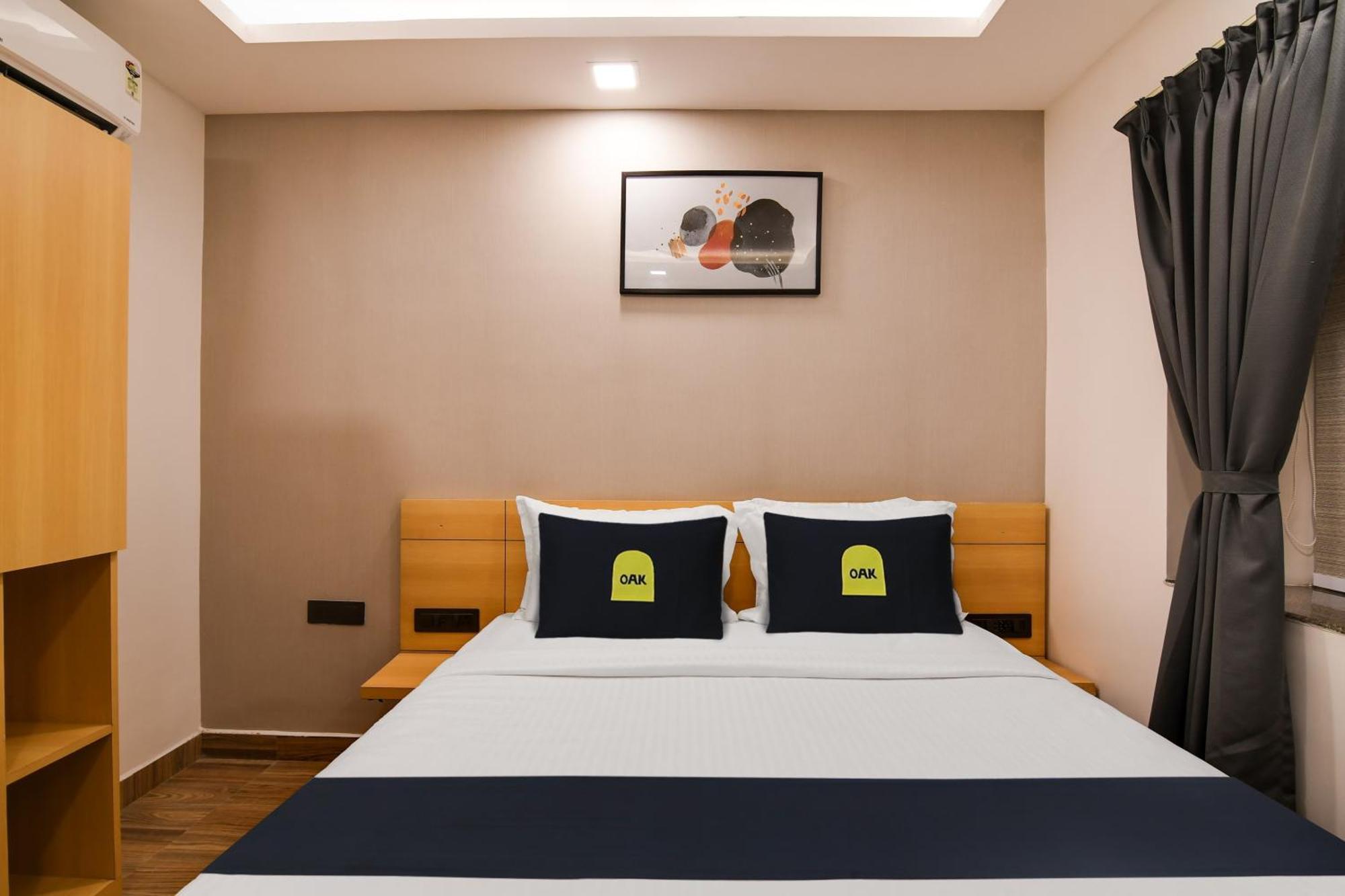 Super Townhouse Oak Sayhallo Ecstasy Bhubaneswar Ngoại thất bức ảnh