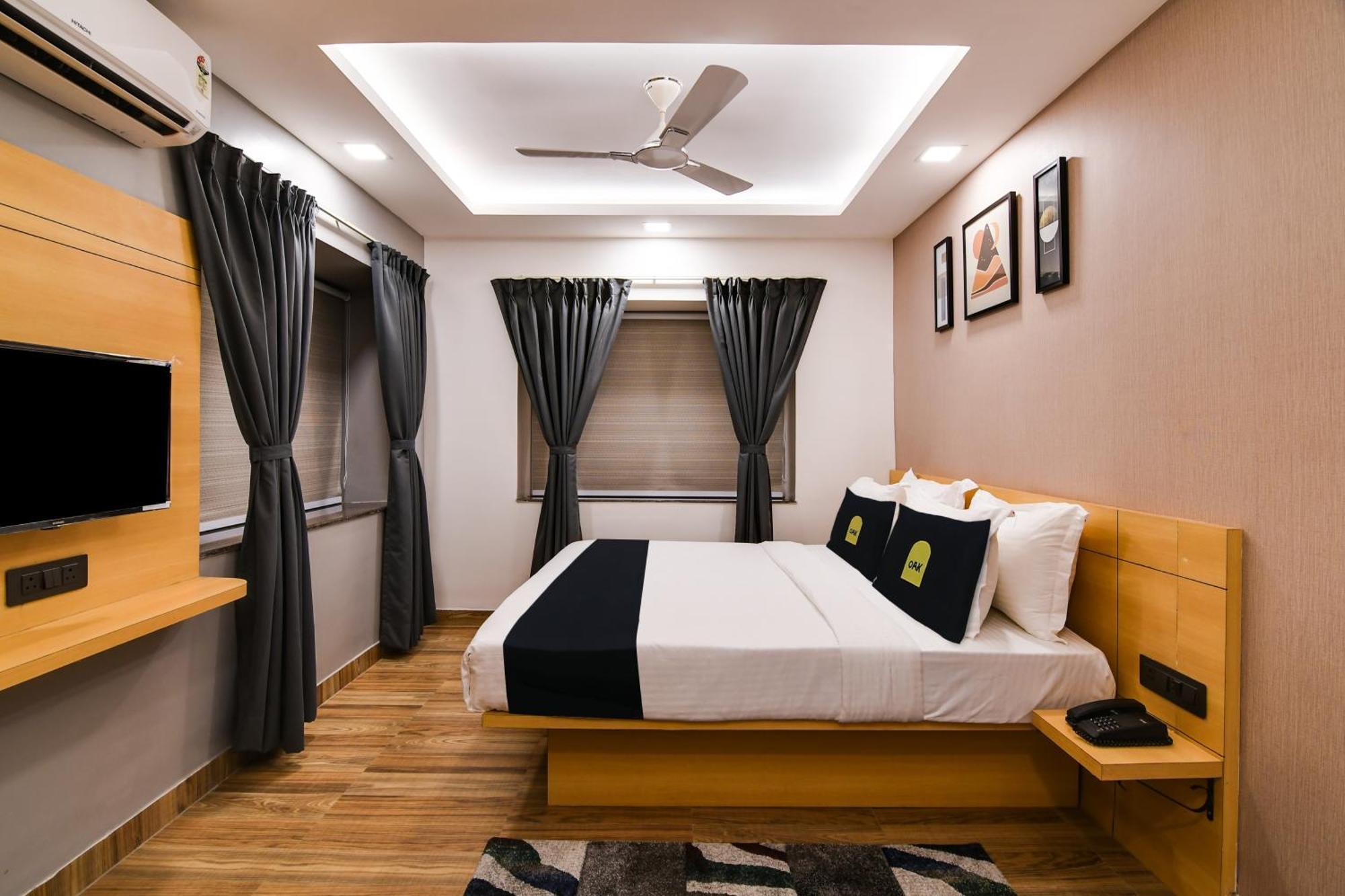Super Townhouse Oak Sayhallo Ecstasy Bhubaneswar Ngoại thất bức ảnh