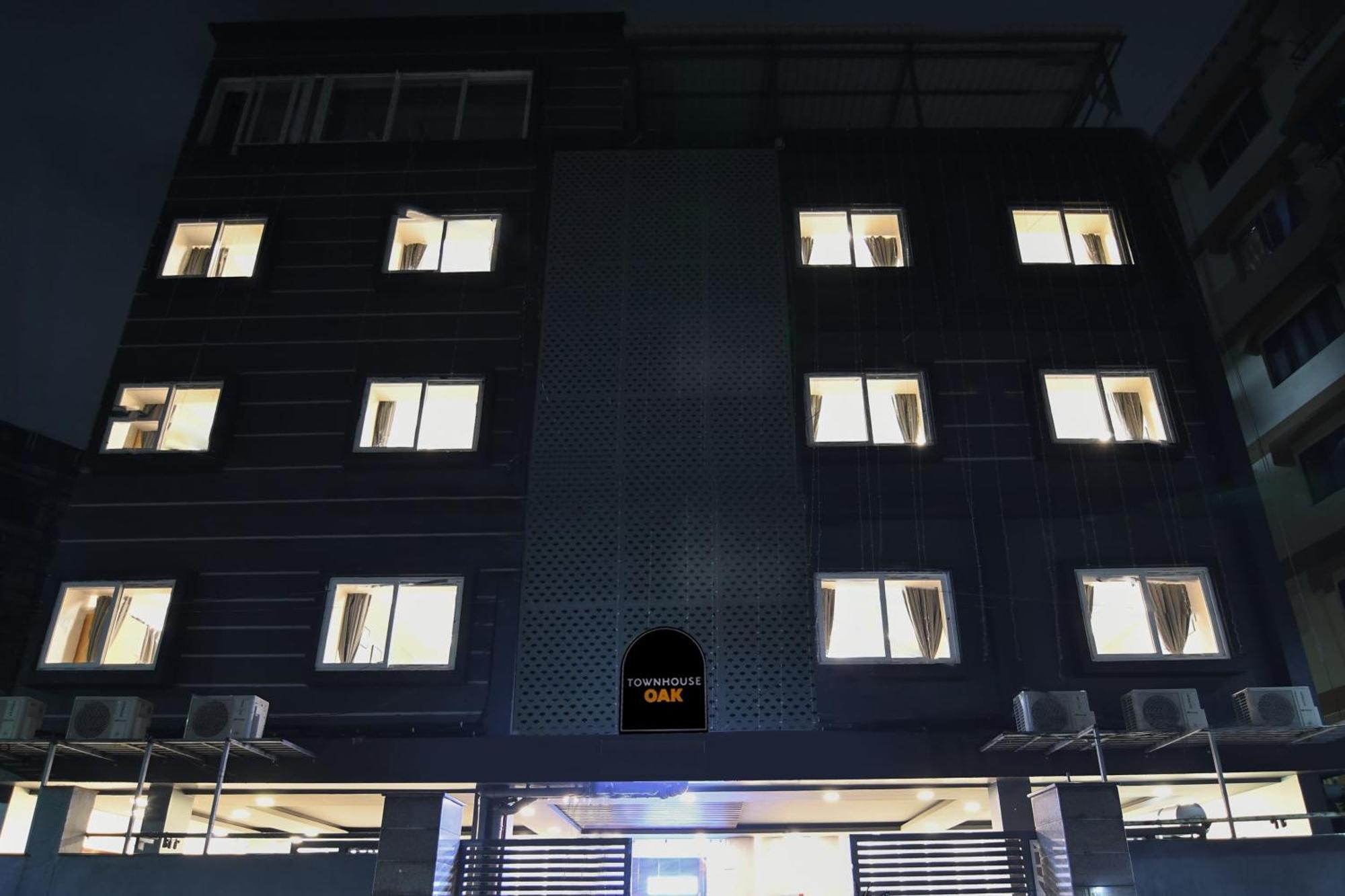 Super Townhouse Oak Sayhallo Ecstasy Bhubaneswar Ngoại thất bức ảnh