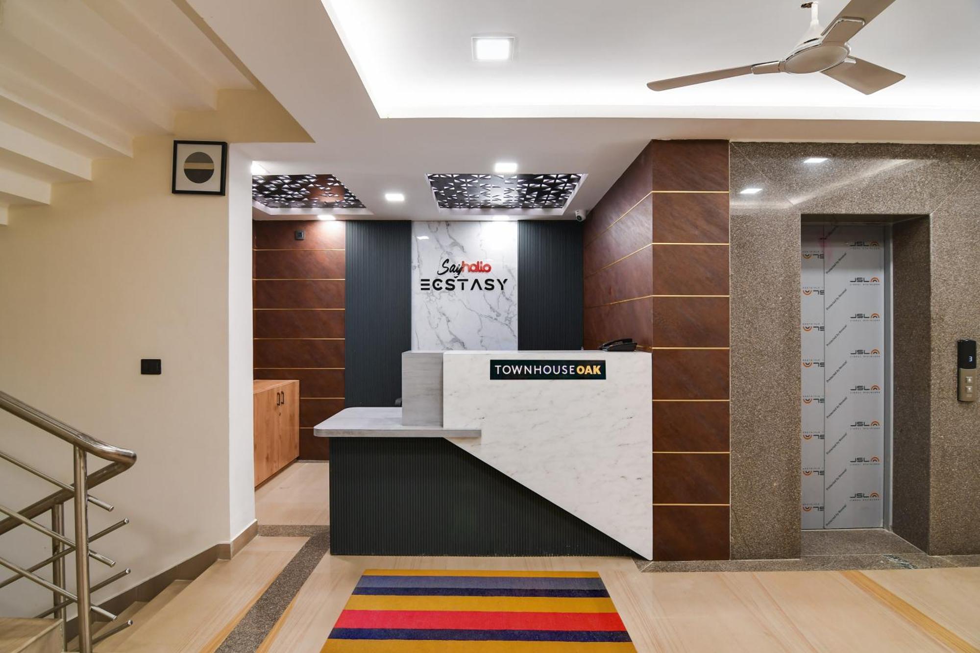 Super Townhouse Oak Sayhallo Ecstasy Bhubaneswar Ngoại thất bức ảnh