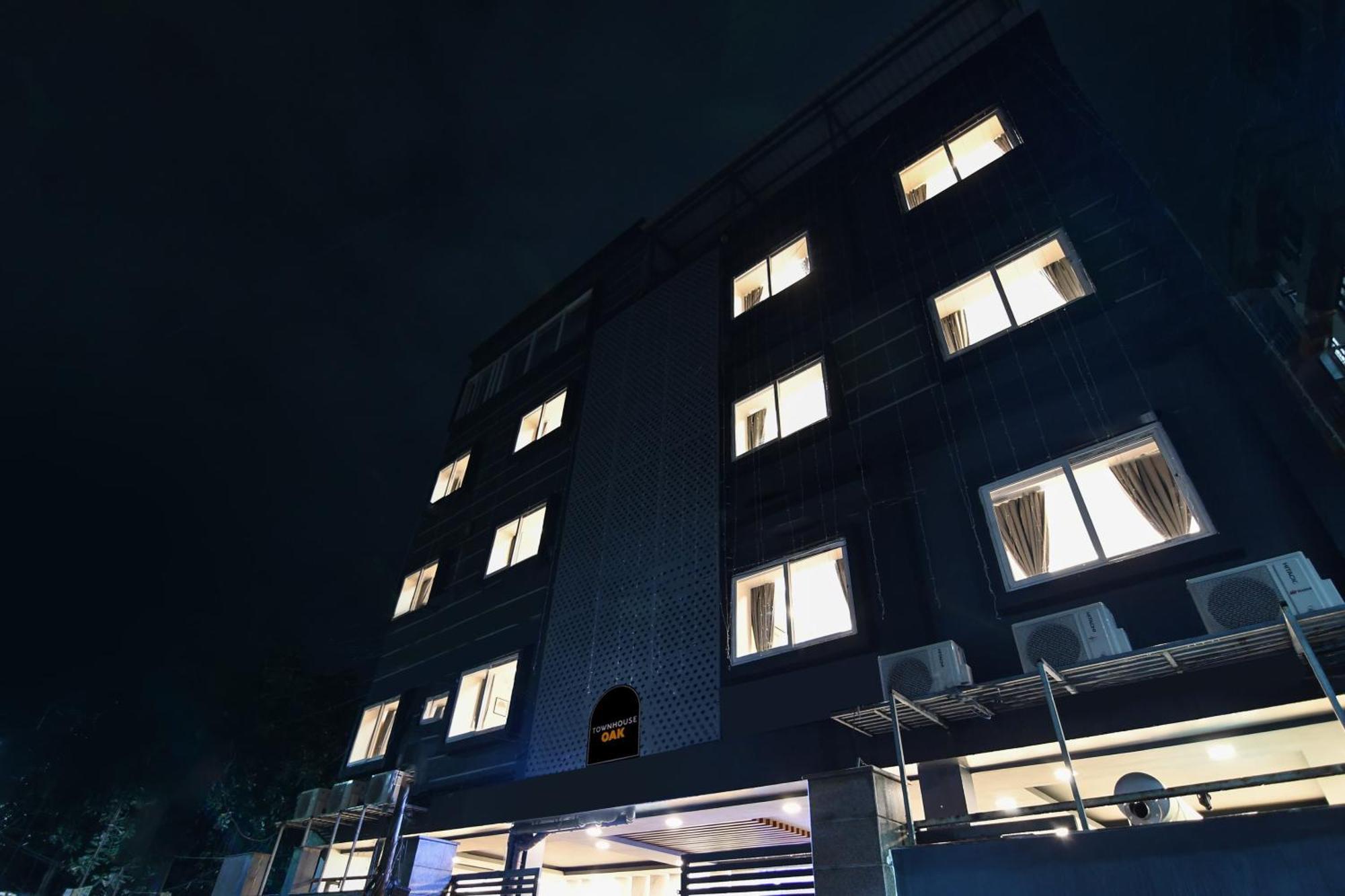 Super Townhouse Oak Sayhallo Ecstasy Bhubaneswar Ngoại thất bức ảnh