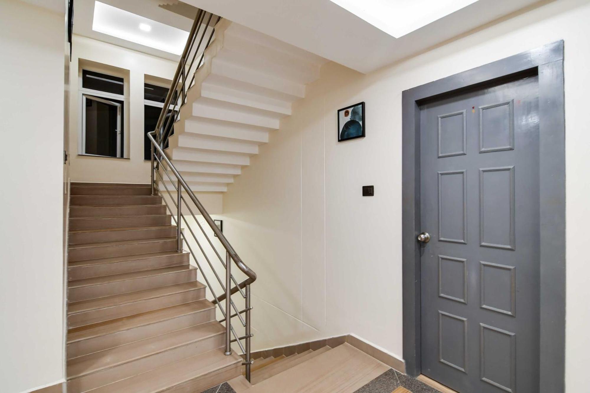 Super Townhouse Oak Sayhallo Ecstasy Bhubaneswar Ngoại thất bức ảnh